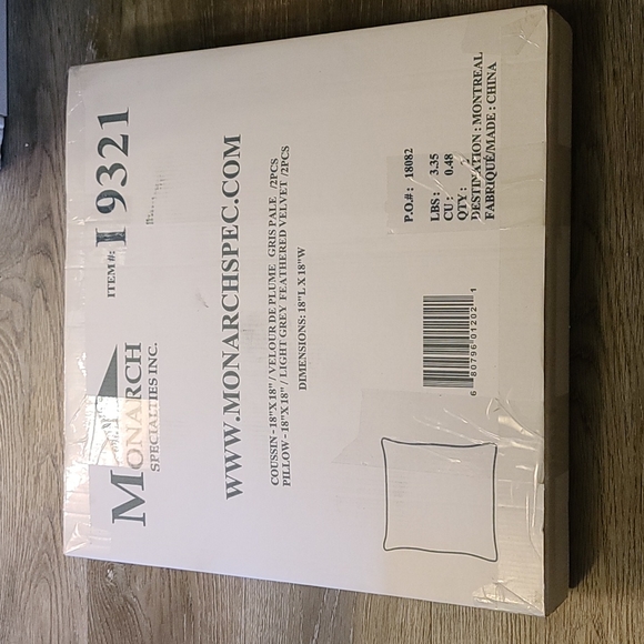 Monarch Specialist Coussin 18" x 18" 2 Pack - Picture 3 of 3